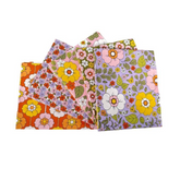 Lot de 5 Fat Quarters Groovy Florals, 45 x 56 cm de large, 100 % coton, pour projets de quilting, patchwork et sacs d'artisanat pour enfants.